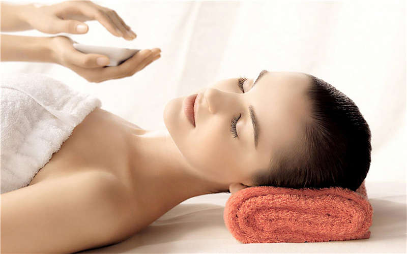 美容美發(fā)與造型（美容）專(zhuān)業(yè)就業(yè)前景分析