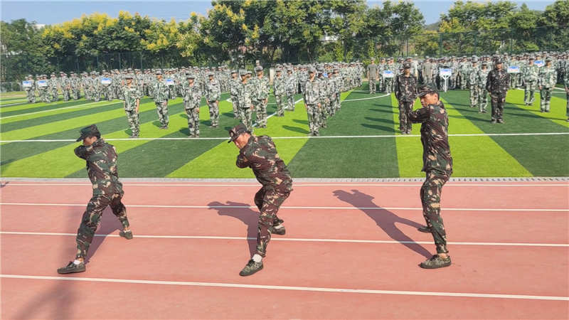 吉安市理工技工學(xué)校2021級(jí)新生國(guó)防素養(yǎng)訓(xùn)練活動(dòng)圓滿結(jié)束