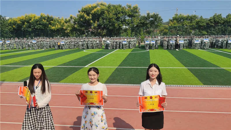 吉安市理工技工學(xué)校2021級(jí)新生國(guó)防素養(yǎng)訓(xùn)練活動(dòng)圓滿結(jié)束